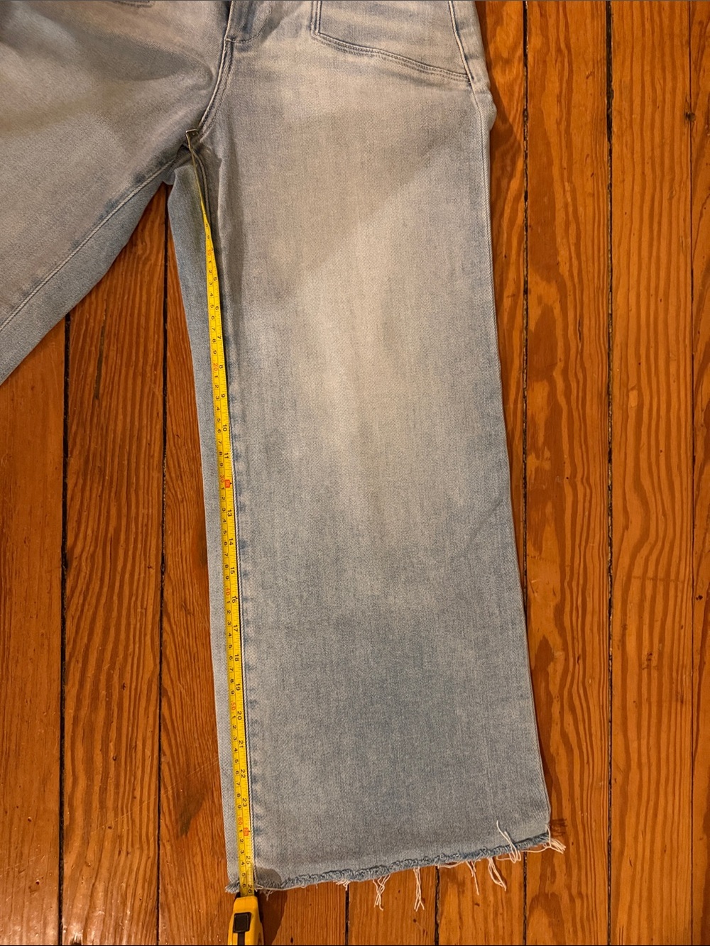 PAIGE Anessa Light Blue Wide-Leg Jeans with Frayed Hem - Picture 7 of 7